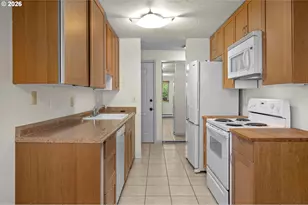 5190 NW Neakahnie Ave, Portland, OR 97229 - Photo 6