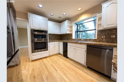 14706 SE 29th St, Vancouver, WA 98683 - Photo 2