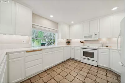 38101 SE Hauglum Rd, Sandy, OR 97055 - Photo 10