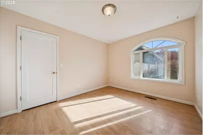 38101 SE Hauglum Rd, Sandy, OR 97055 - Photo 14