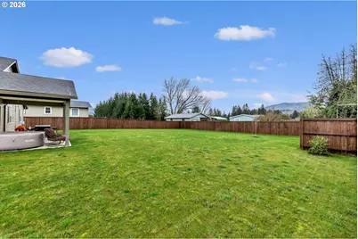 211 W Oak St, Yacolt, WA 98675 - Photo 36
