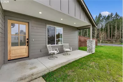 211 W Oak St, Yacolt, WA 98675 - Photo 4