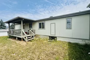 131 Allan St, Myrtle Creek, OR 97457 - Photo 22