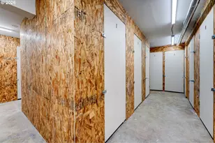 3560 SW Vista Dr, Portland, OR 97225 - Photo 26