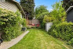 12955 SW Evergreen St, Beaverton, OR 97005 - Photo 34