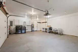 6414 SE 144th Ln, Portland, OR 97236 - Photo 20