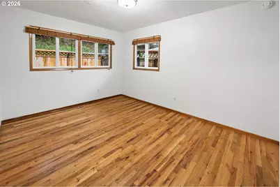 410 Pleasant Ave, Astoria, OR 97103 - Photo 26