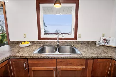 410 Pleasant Ave, Astoria, OR 97103 - Photo 16