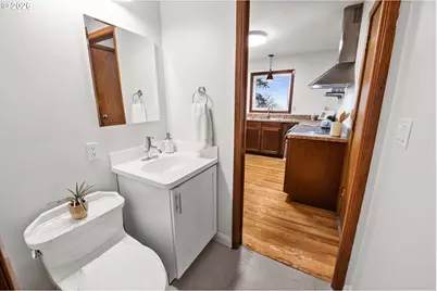 410 Pleasant Ave, Astoria, OR 97103 - Photo 18