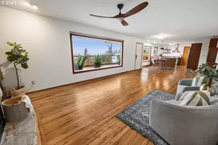 410 Pleasant Ave, Astoria, OR 97103 - Photo 6