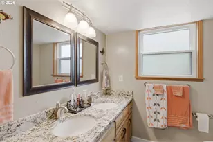 1375 Fern Ln, Sweet Home, OR 97386 - Photo 18