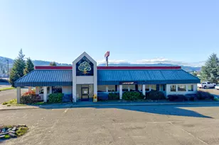 125 Ponderosa Dr, Sutherlin, OR 97479 - Photo 1