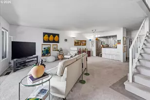 620 N Tomahawk Island Dr, Portland, OR 97217 - Photo 8