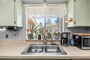 315 Columbia Loop Rd, Roseburg, OR 97471 - Photo 10