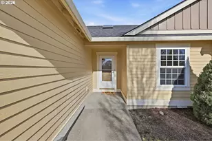 415 Maple Ct, Mount Angel, OR 97362 - Photo 6