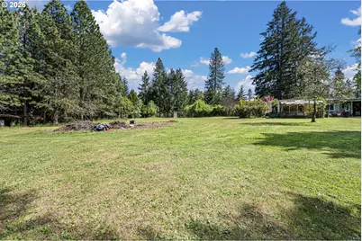 25669 Cochran Ct, Veneta, OR 97487 - Photo 12