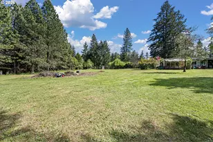 25669 Cochran Ct, Veneta, OR 97487 - Photo 12
