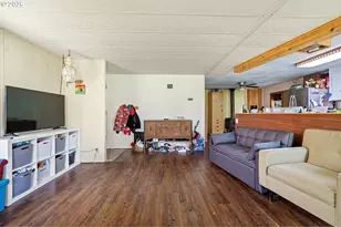25669 Cochran Ct, Veneta, OR 97487 - Photo 24