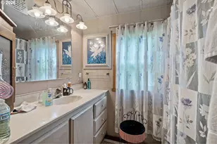 25669 Cochran Ct, Veneta, OR 97487 - Photo 32