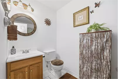 6842 Jessica Dr, Springfield, OR 97478 - Photo 16
