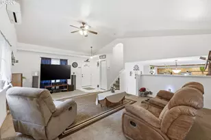 6842 Jessica Dr, Springfield, OR 97478 - Photo 34