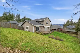 6842 Jessica Dr, Springfield, OR 97478 - Photo 4