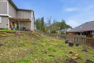 6842 Jessica Dr, Springfield, OR 97478 - Photo 32
