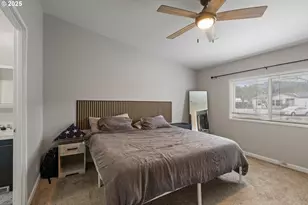 201 Heavenly Ct, Sutherlin, OR 97479 - Photo 14