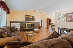 5907 NW Franklin St, Vancouver, WA 98663 - Photo 4