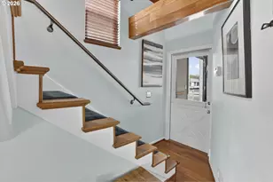 19609 NE Marine Dr, Portland, OR 97230 - Photo 14