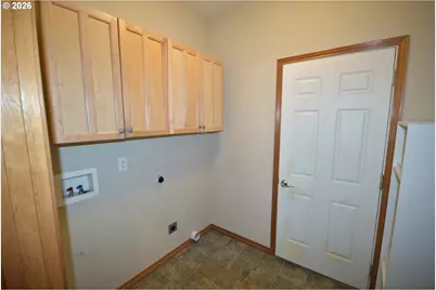 814 Henderson Rd, Hood River, OR 97031 - Photo 26