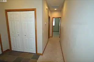 814 Henderson Rd, Hood River, OR 97031 - Photo 16