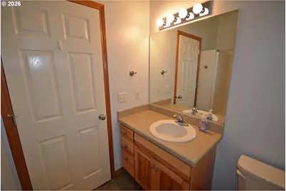 814 Henderson Rd, Hood River, OR 97031 - Photo 12