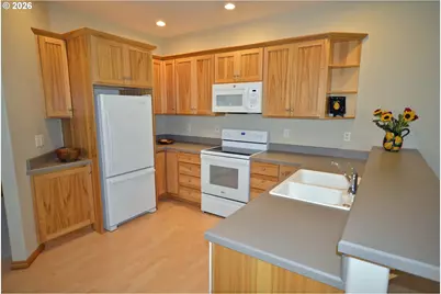 814 Henderson Rd, Hood River, OR 97031 - Photo 18