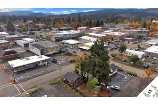 728 E Whiteaker Ave, Cottage Grove, OR 97424 - Photo 32