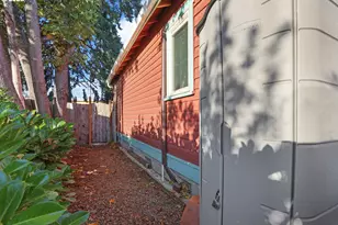 728 E Whiteaker Ave, Cottage Grove, OR 97424 - Photo 28