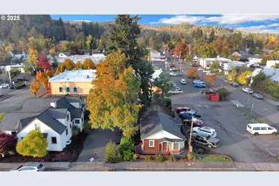 728 E Whiteaker Ave, Cottage Grove, OR 97424 - Photo 36