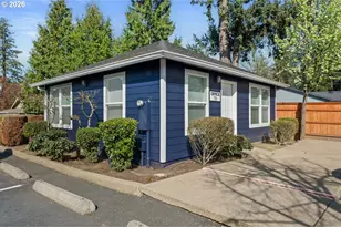 697 NE 162nd Ave, Portland, OR 97230 - Photo 36