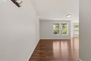 697 NE 162nd Ave, Portland, OR 97230 - Photo 10