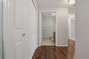 697 NE 162nd Ave, Portland, OR 97230 - Photo 26
