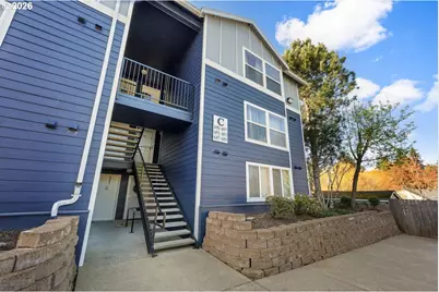 697 NE 162nd Ave #308, Portland, OR 97230 - Photo 2