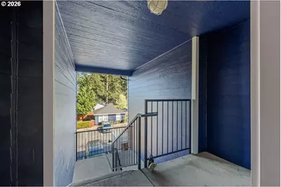 697 NE 162nd Ave #308, Portland, OR 97230 - Photo 4