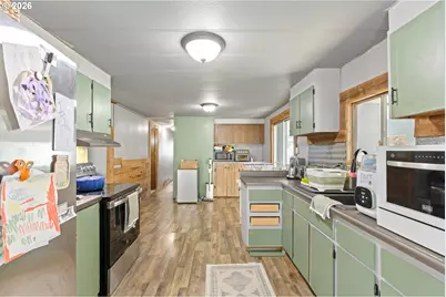 3197 Bilger Creek Rd, Myrtle Creek, OR 97457 - Photo 12