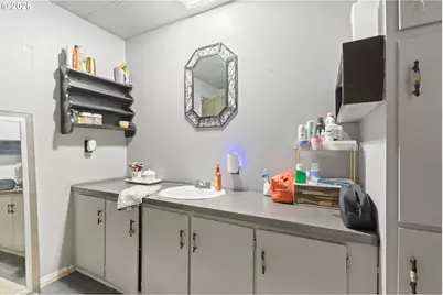 3197 Bilger Creek Rd, Myrtle Creek, OR 97457 - Photo 28