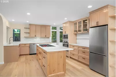 3140 NE Rocky Butte Ln, Portland, OR 97220 - Photo 10