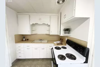 245 Madrona Ave, Salem, OR 97302 - Photo 28