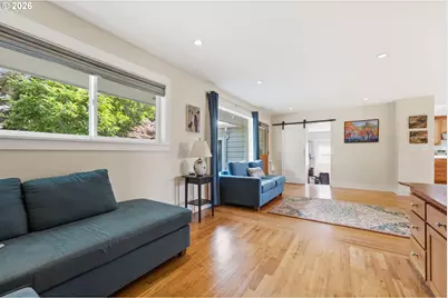 7100 SE Harrison Ct, Portland, OR 97215 - Photo 10