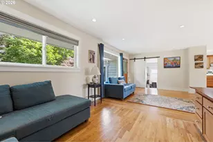 7100 SE Harrison Ct, Portland, OR 97215 - Photo 10