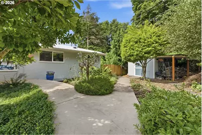 7100 SE Harrison Ct, Portland, OR 97215 - Photo 42