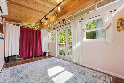 7100 SE Harrison Ct, Portland, OR 97215 - Photo 22
